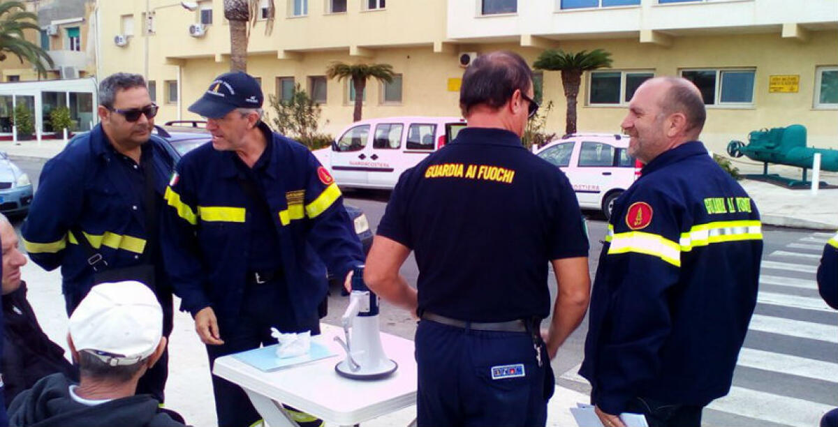 Porto isola ai minimi, per evitare i licenziamenti all'Archimede scatta la cassa integrazione - Ugl pronta a rivolgersi alla procura sul caso dei guardiafuochi