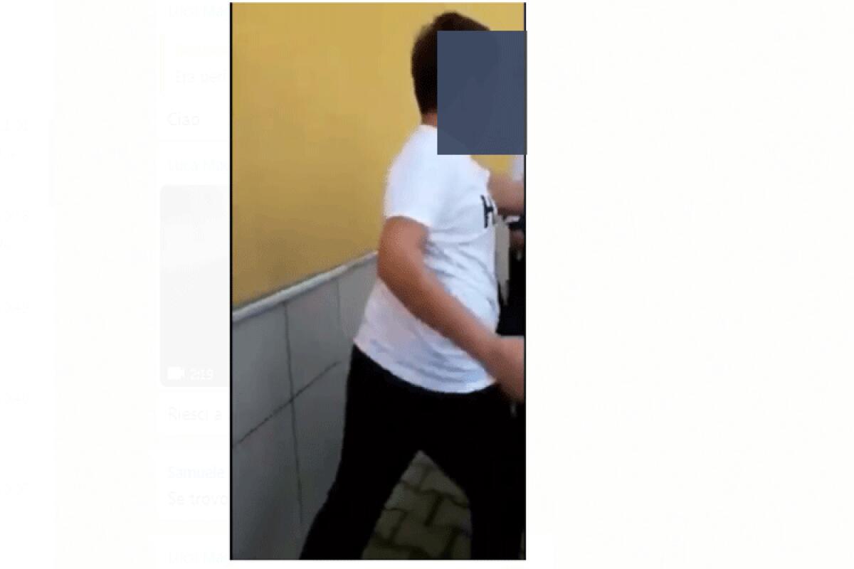 Bullismo fuori dalla Romagnoli, la polizia interroga gli studenti coinvolti - 