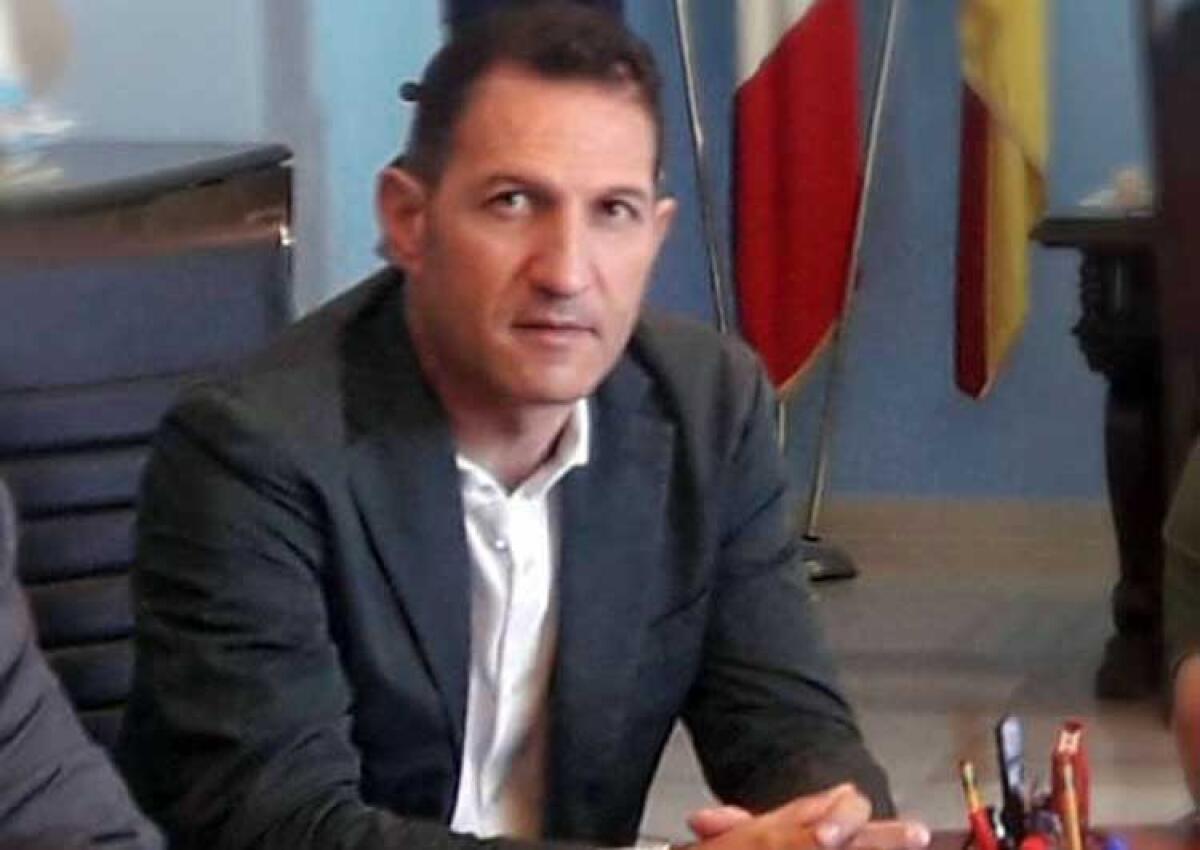 "Non sono il male della città", Siciliano contro il modello sfiducia: "Accozzaglia del malgoverno" - L'ex vicesindaco Simone Siciliano