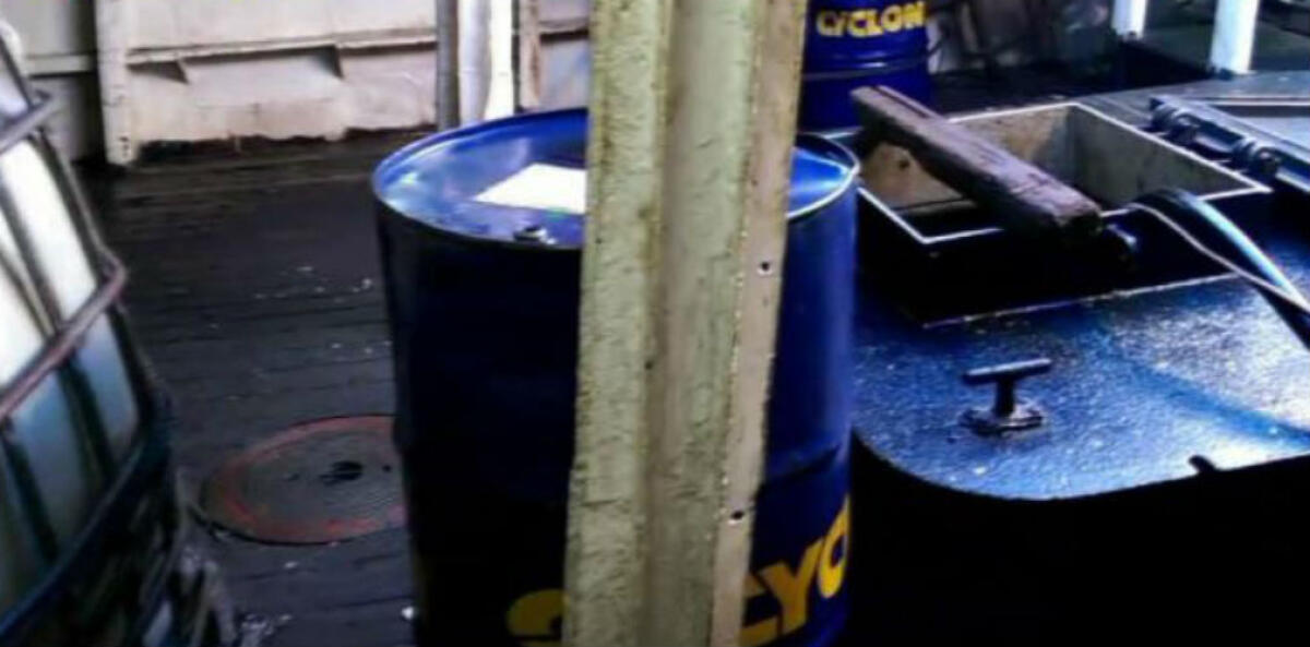 Avrebbe rubato 4 bidoni di carburante, arrestato un trentaduenne - 