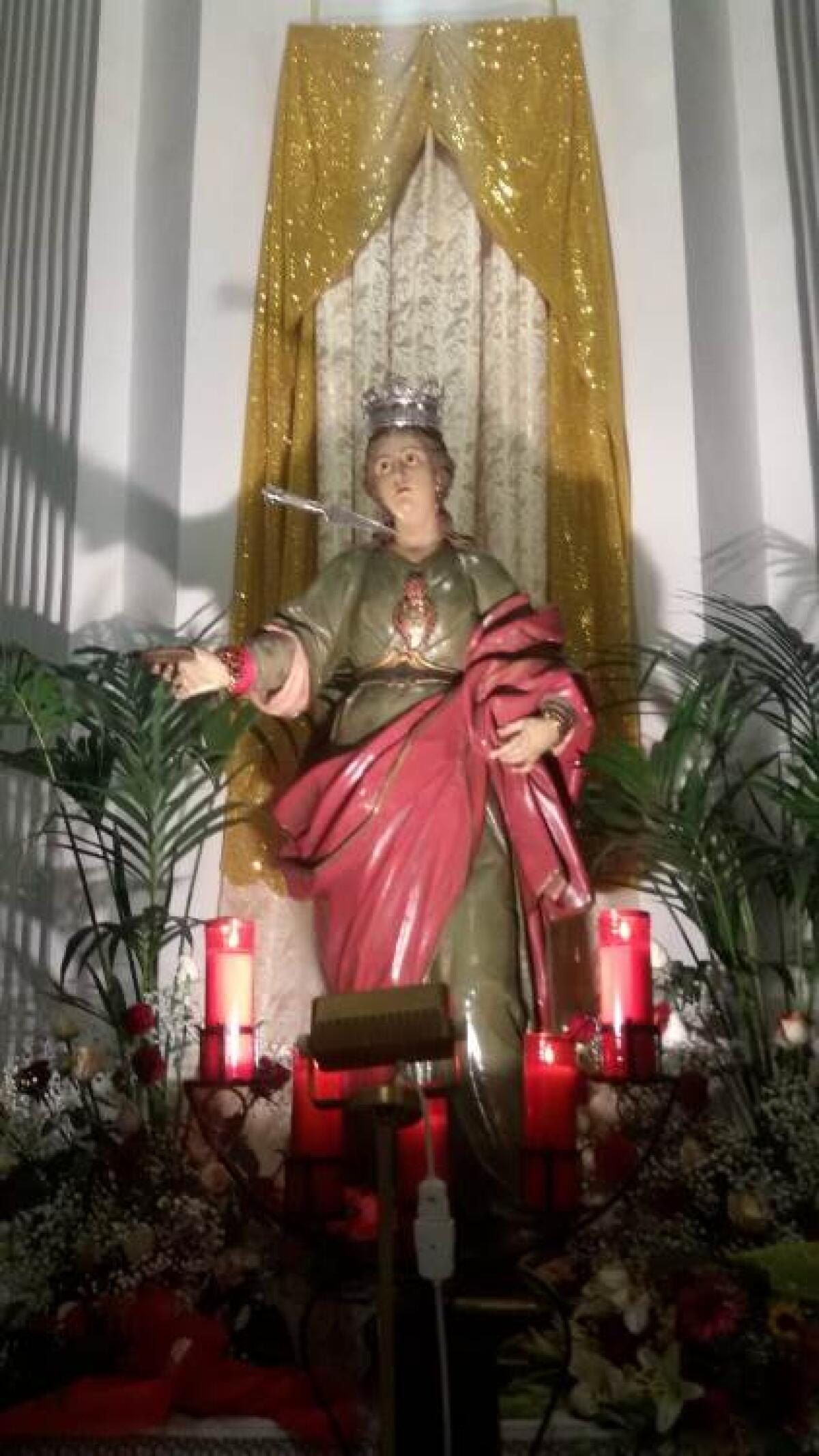 Santa Lucia, evangelizzazione per le strade del centro - La Statua di Santa Lucia