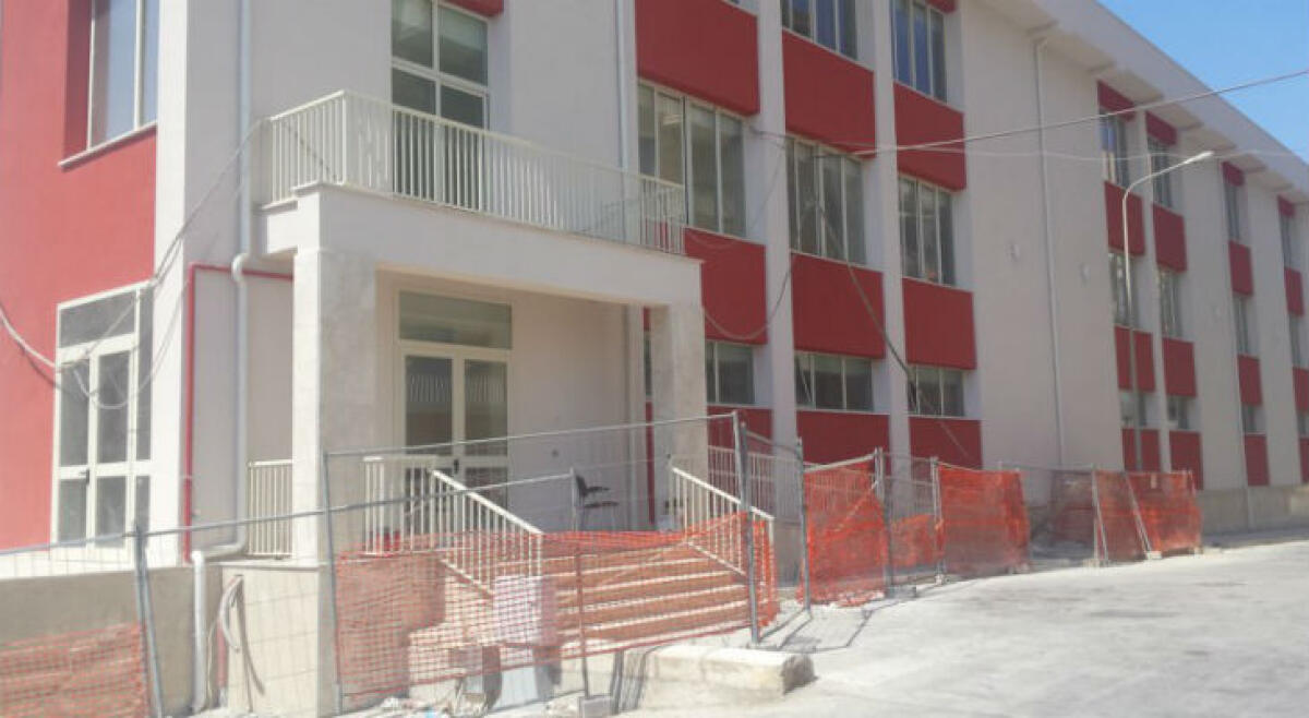 La "Pirandello" ancora inutilizzata, dopo i lavori si paga pure la vigilanza privata - 