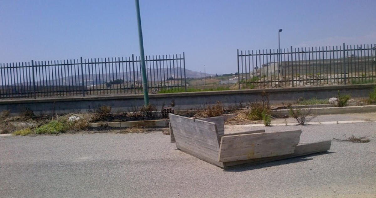 Il "sogno" industriale di contrada Burgio finisce all'asta, in vendita capannoni e terreni -