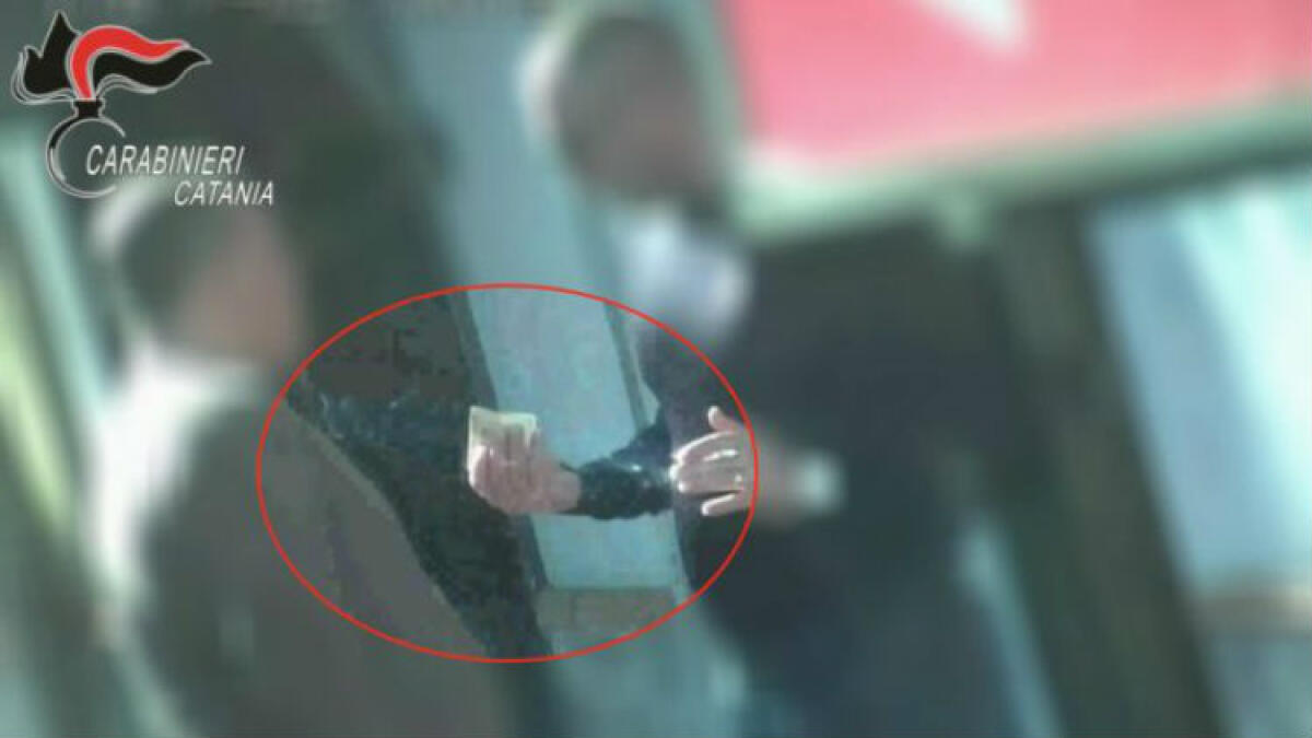 Mafia e scommesse on line, revocati i domiciliari a padre e figlio: avranno l'obbligo di dimora - 