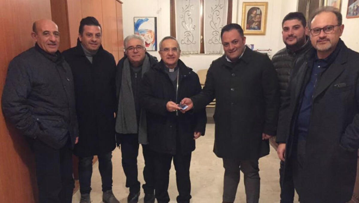 Il Gela Calcio apre ai giovani delle parrocchie, ingressi gratuiti: "Soprattutto per le periferie" - L'incontro per la consegna dei pass gratuiti