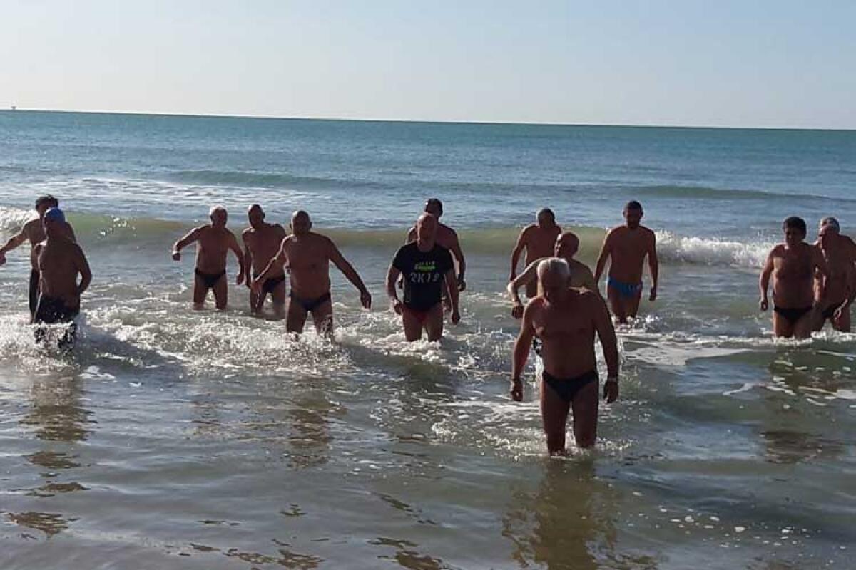 Tuffo in mare a Capodanno, Scialfa: "non nascondete i nostri tesori" - 