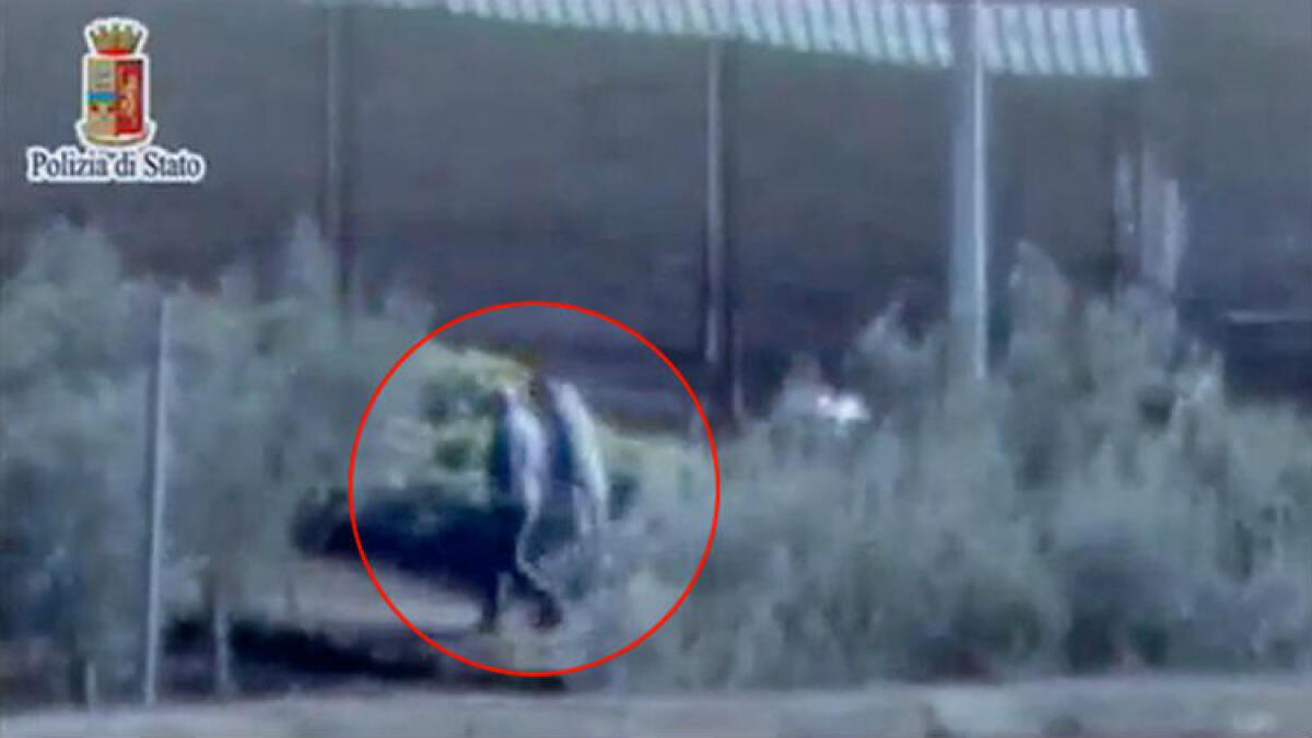 File sequestrati, la foto con il figlio del boss, incontri Giugno-Barberi: l'ombra mafiosa sul voto - Uno degli incontri di Giancarlo Giugno monitorato dagli investigatori