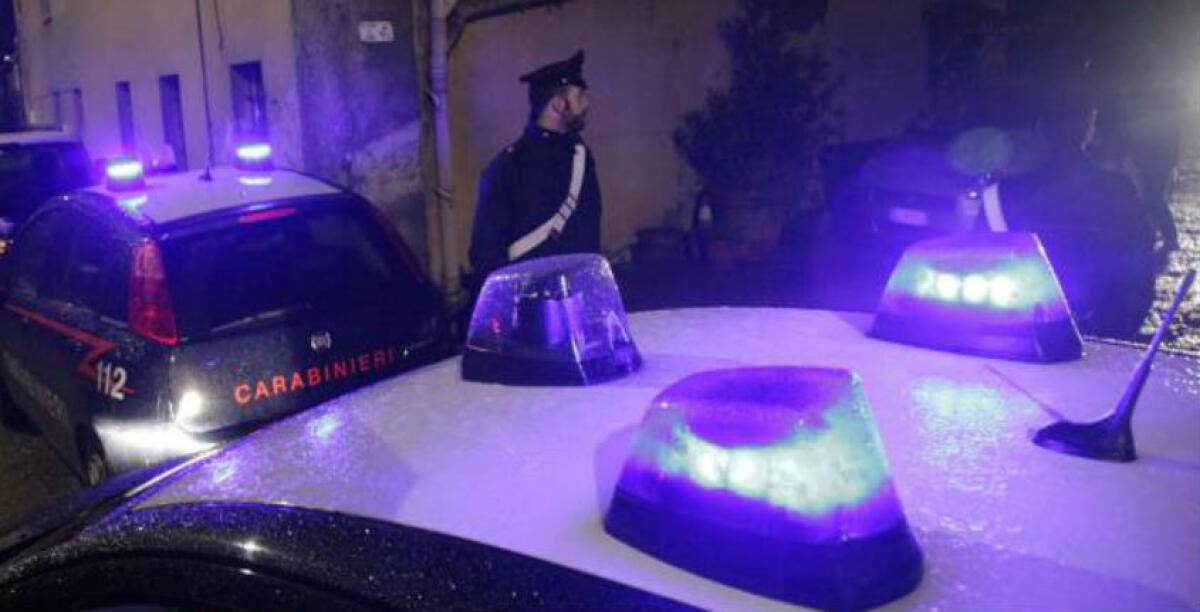 Armi e munizioni in una rimessa a Roccazzelle, tre a processo: aperto il dibattimento - 