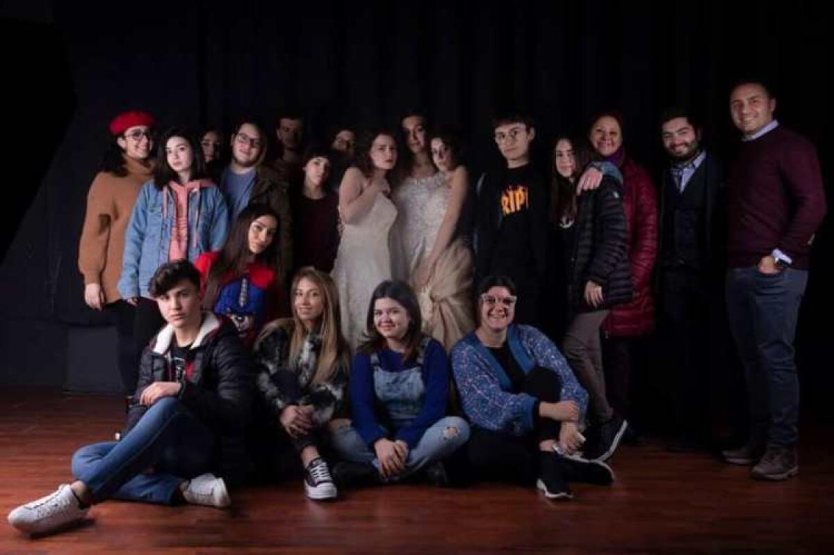 Gli studenti del liceo Artistico Majorana a scuola di fotografia -