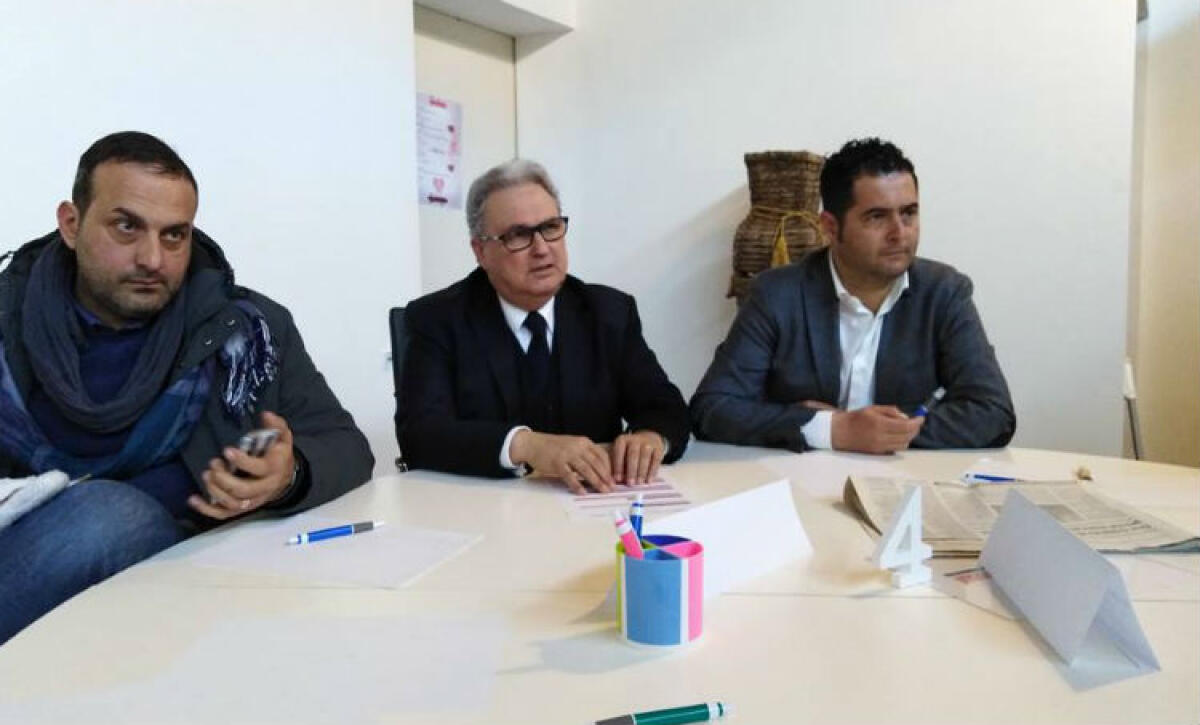 I "civici" verso il centrodestra, Uds avrà il simbolo: Di Stefano, "pronti a dialogare" - Francesco Salinitro e Terenziano Di Stefano tra i fondatori del gruppo civico