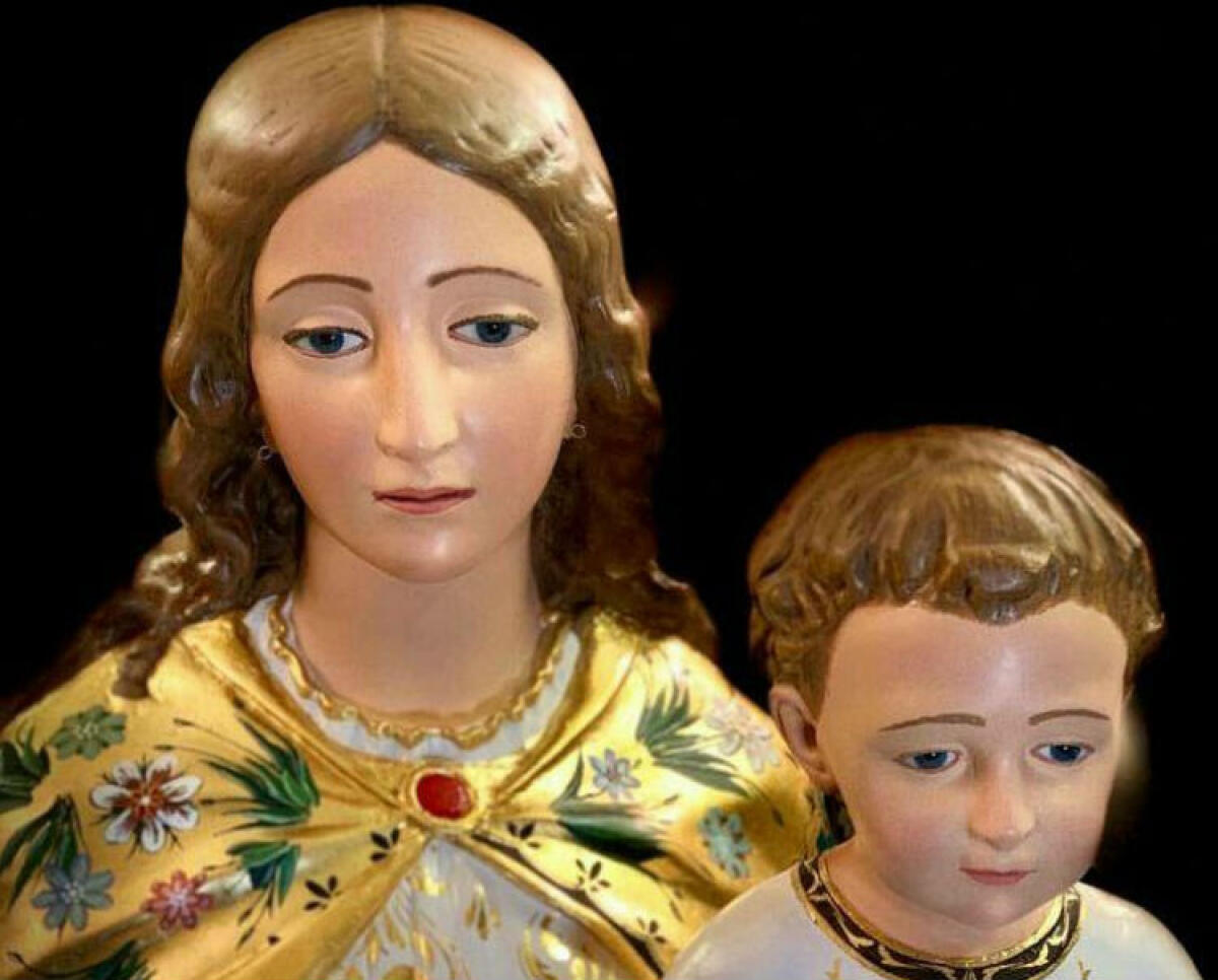 Restaurata la statua di Maria Ausiliatrice, domani ritorna ai fedeli di San Domenico Savio - Il restauro della statua