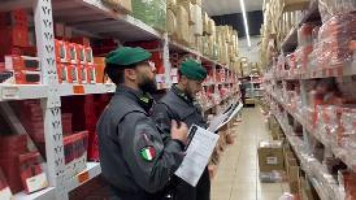 PASQUA: SEQUESTRATI A ROMA OLTRE 9 MLN ARTICOLI PERICOLOSI - 