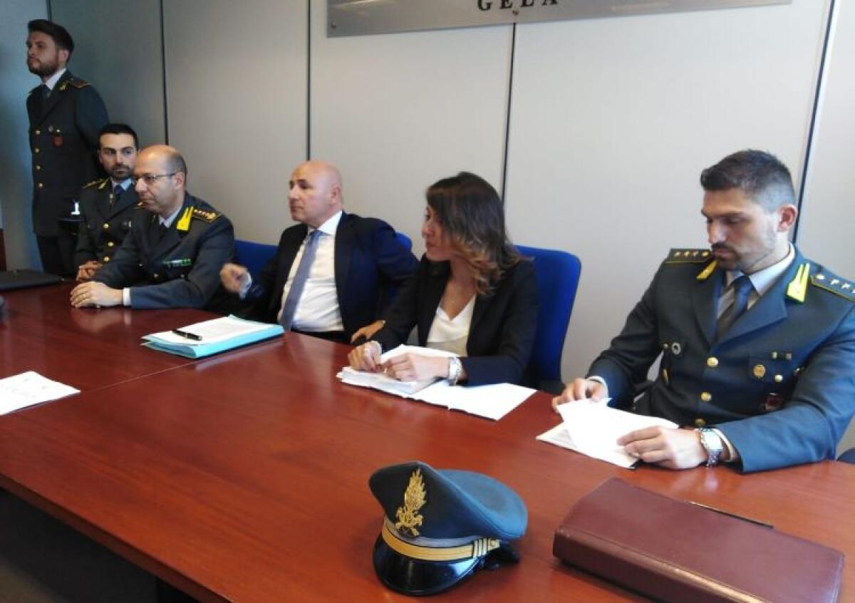 Falsi investimenti al sud per estinguere debiti, così la banda avrebbe raggirato il fisco - Finanzieri e pm della procura hanno scoperto il presunto sistema