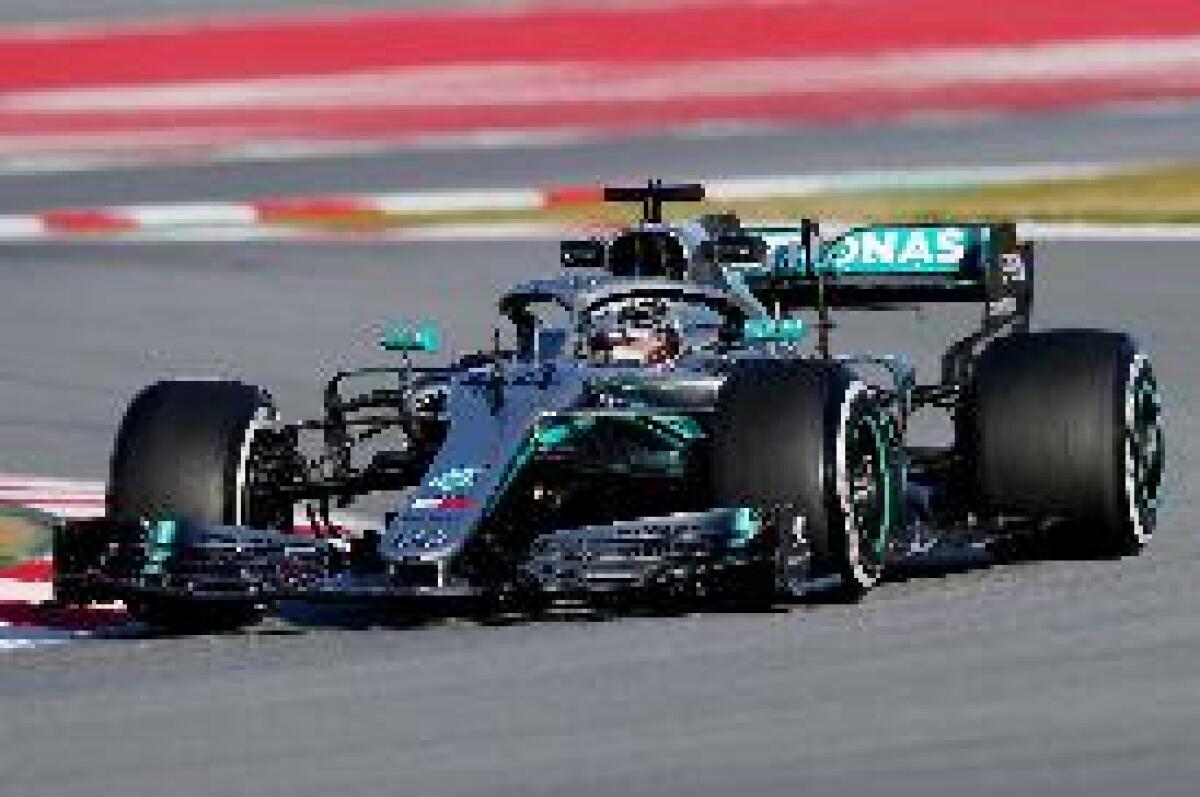 F.1: GP CINA. VITTORIA DI HAMILTON SU BOTTAS, VETTEL TERZO - 