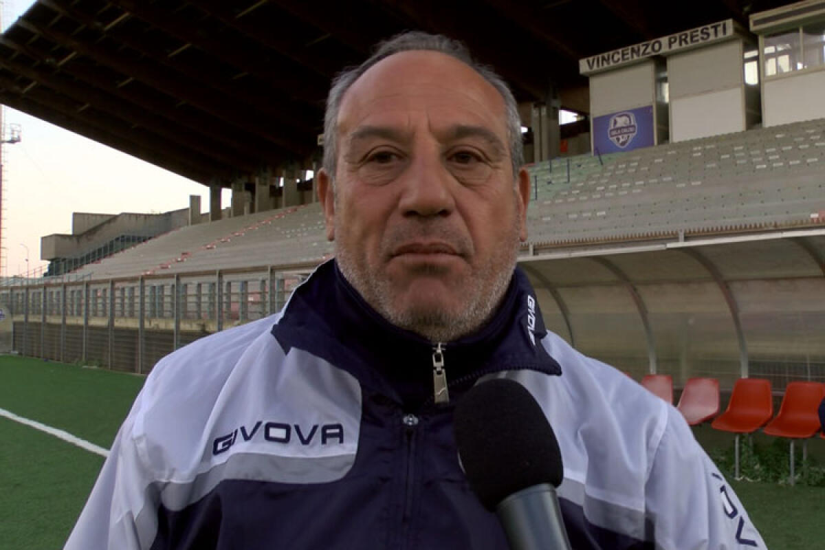Brucculeri: "Il gol annullato al Gela è uno scandalo", Cuvato si è dimesso - Salvatore Brucculeri allenatore Gela Calcio 