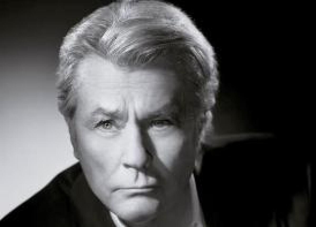 CANNES, PALMA D'ORO ALLA CARRIERA AD ALAIN DELON - 