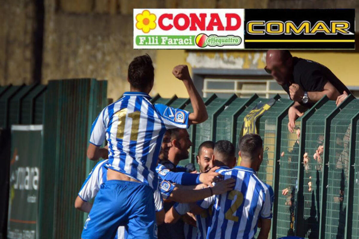 Gela- Acireale 4-0, i biancazzurri asfaltano i granata nel derby -
