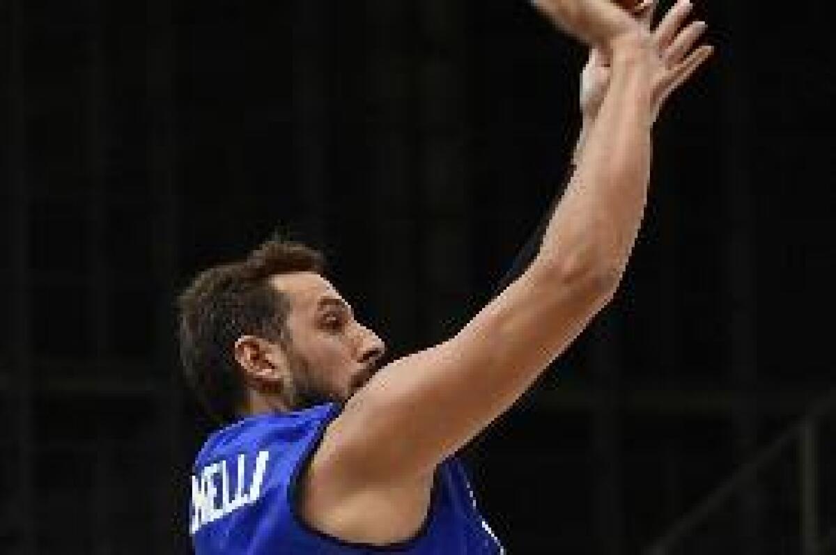 BASKET: NBA. SPURS SOTTO 3-2, SHOW LILLARD, AVANTI 76ERS E RAPTORS - 