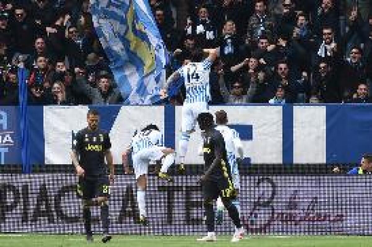 CALCIO: SERIE A. SPAL VINCE 2-1 E RIMANDA LA FESTA SCUDETTO DELLA JUVE - 