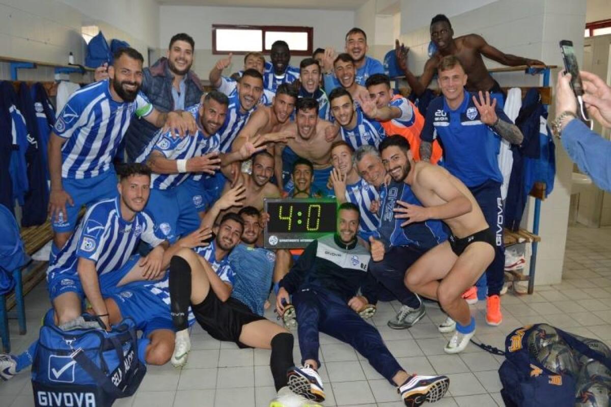 Si sono avvicinati allo stadio dopo Gela-Acireale, ai domiciliari per violazione del Daspo - 