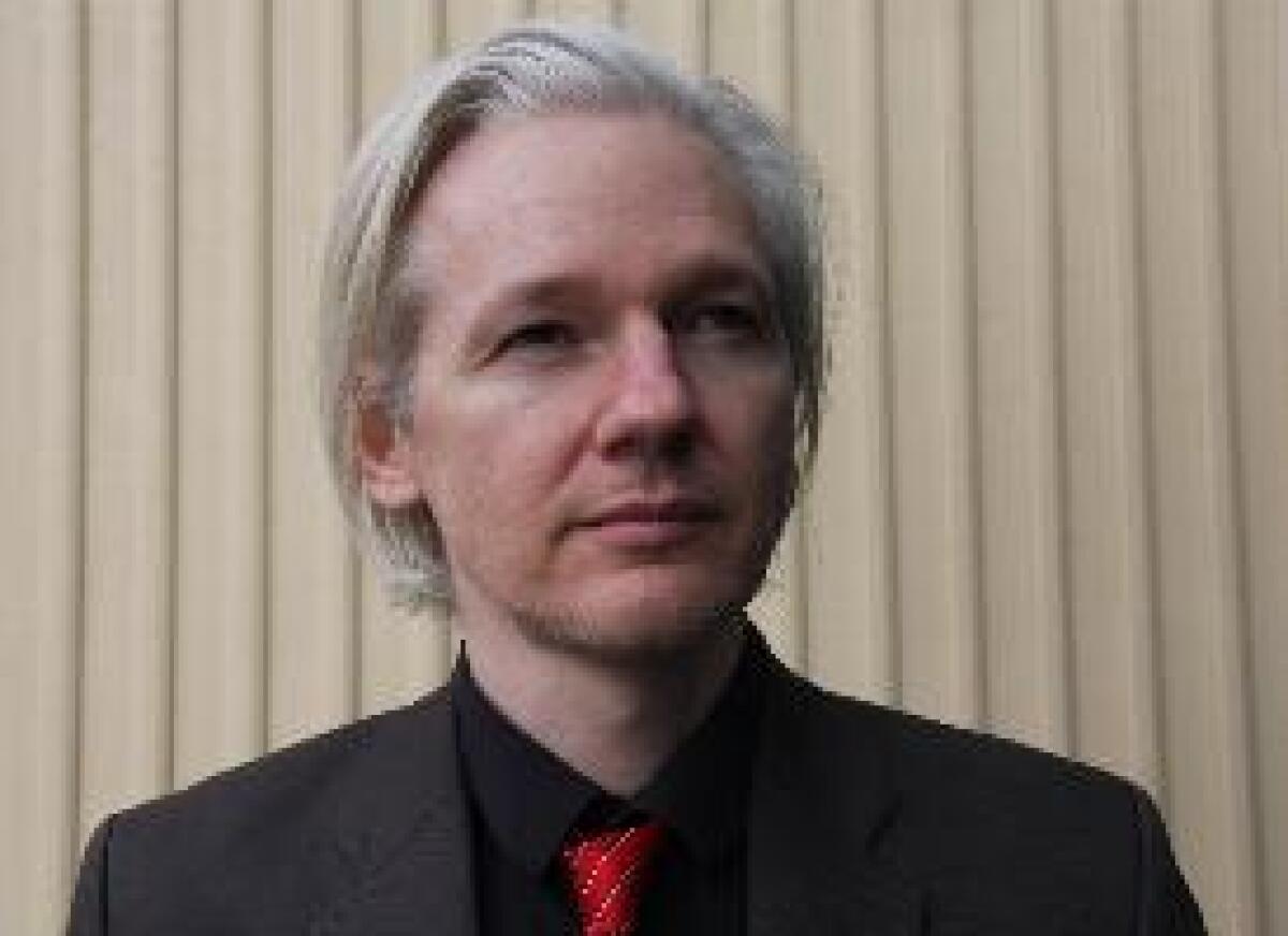 JULIAN ASSANGE ARRESTATO A LONDRA - 