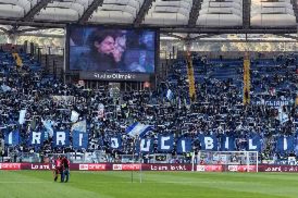 STRISCIONE "ONORE A MUSSOLINI", DASPO PER 8 ULTRÀ LAZIO - 