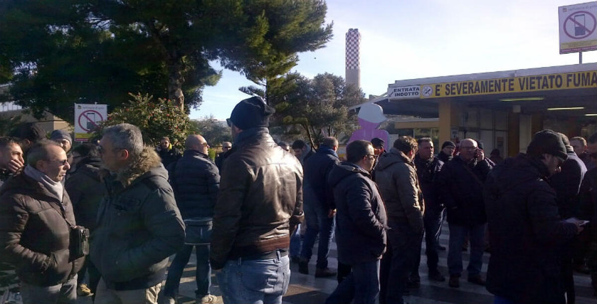 Indotto Eni, Ugl rompe trattativa su passaggio operai ex Ekso: "Non ci sono garanzie per tutti" -