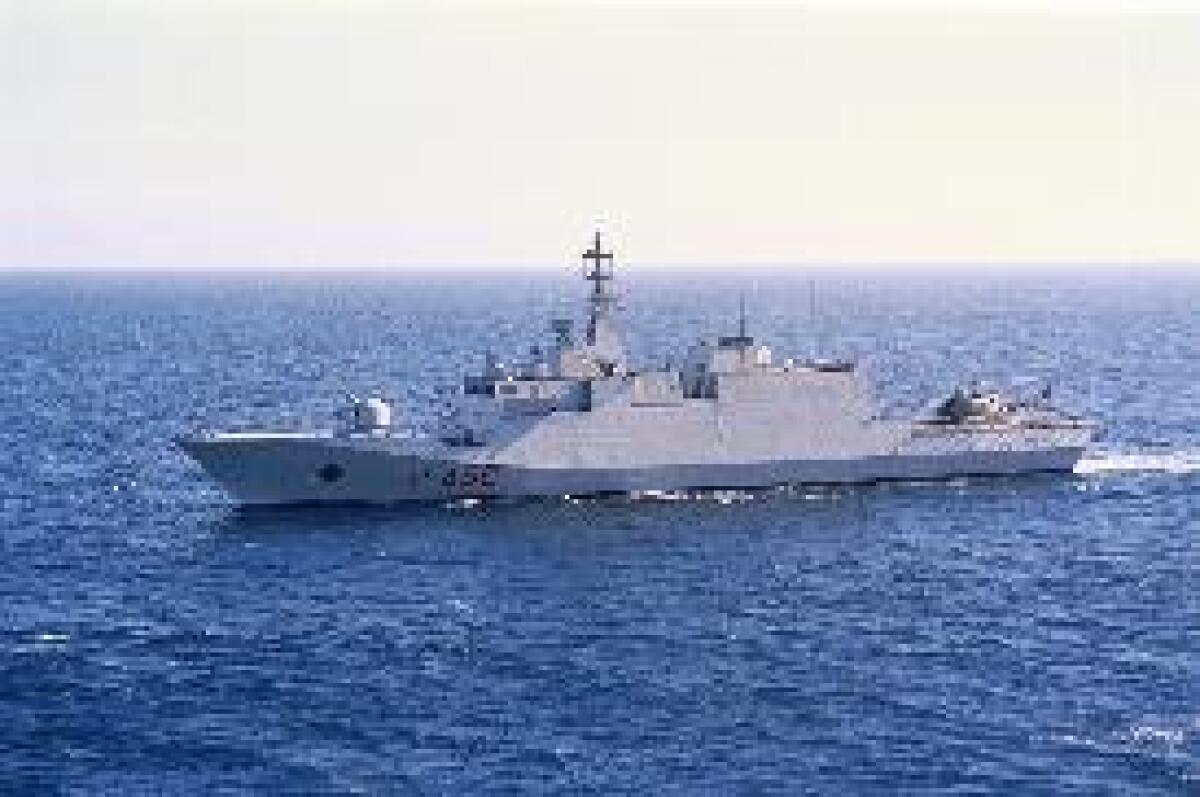 MARINA MILITARE SALVA MIGRANTI AL LARGO LIBIA, SALVINI "NON DO PORTI" - 