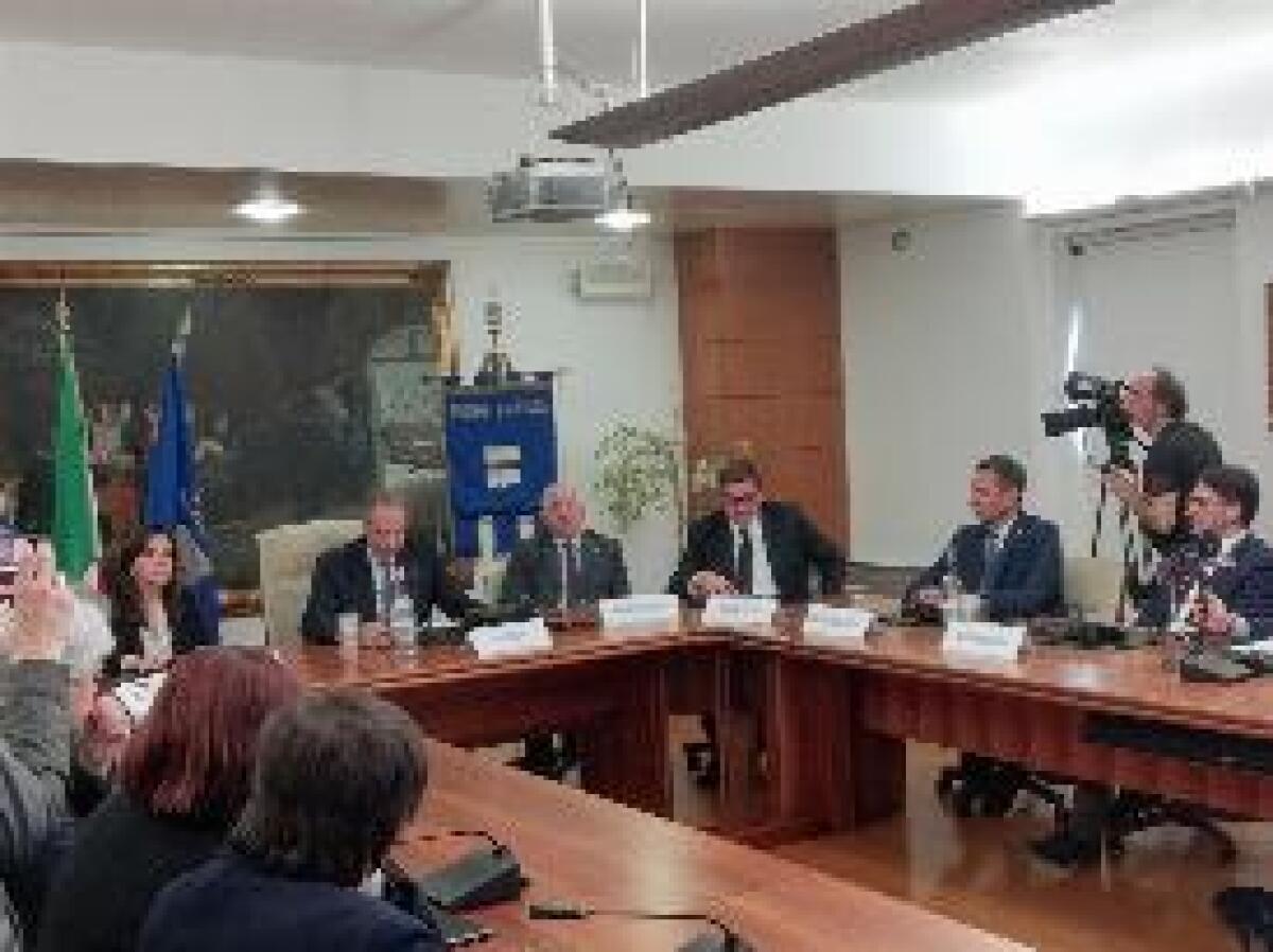 BASILICATA: BARDI UFFICIALIZZA SQUADRA GOVERNO, FANELLI VICEPRESIDENTE -