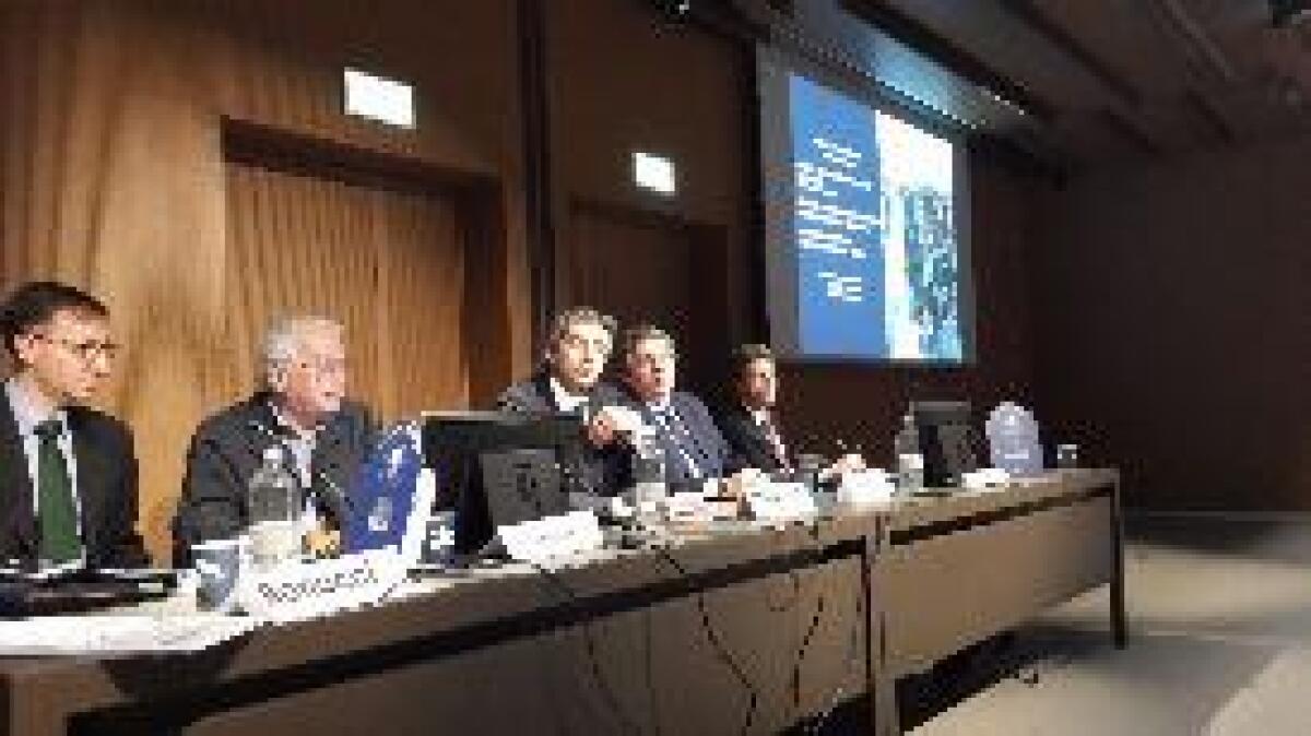 ANCORA INCERTEZZA SU NUOVA LEGGE PER AGENTI IMMOBILIARI - 