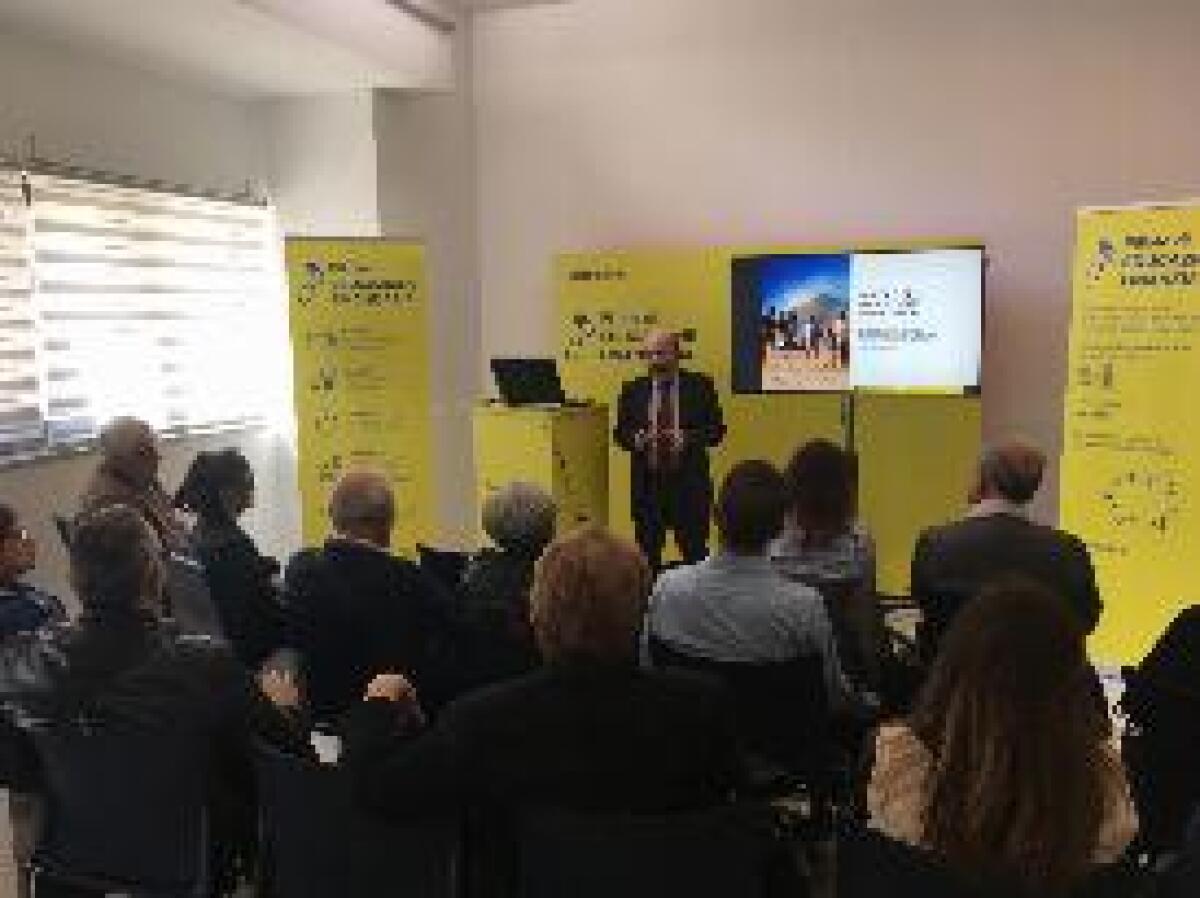 POSTE: AL VIA A PALERMO CORSO DI EDUCAZIONE FINANZIARIA - 
