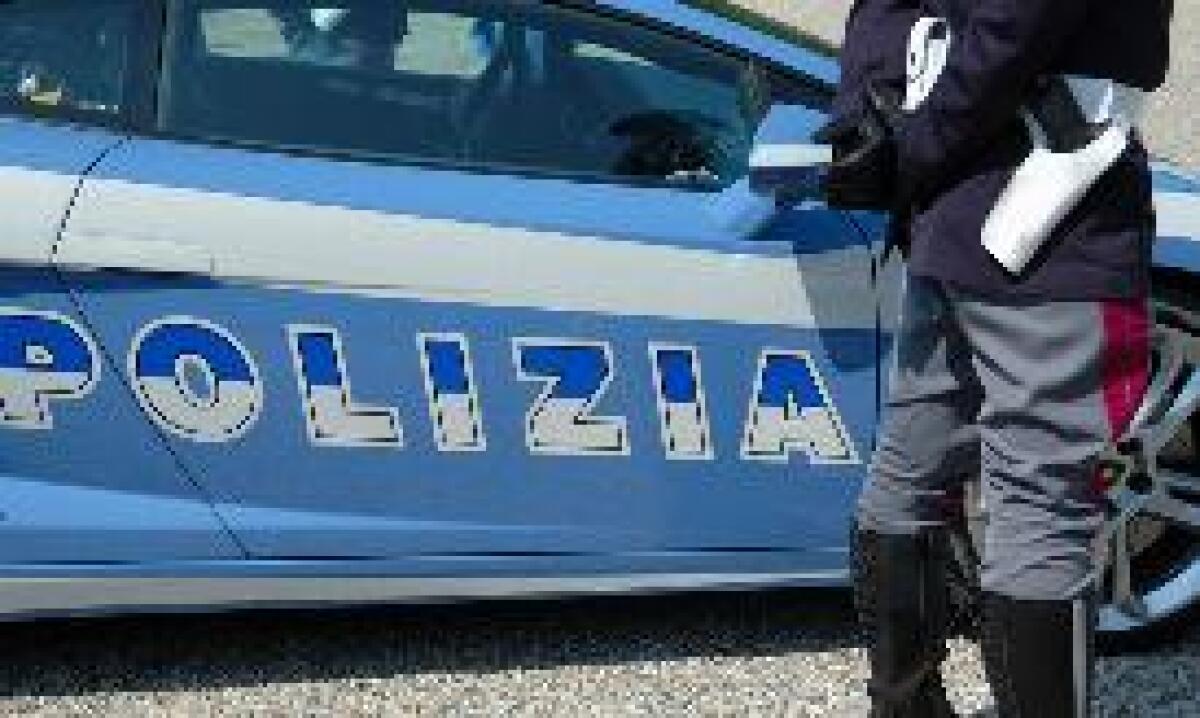 DROGA: SMANTELLATA RETE TRAFFICANTI A MILANO, 17 ARRESTI - 