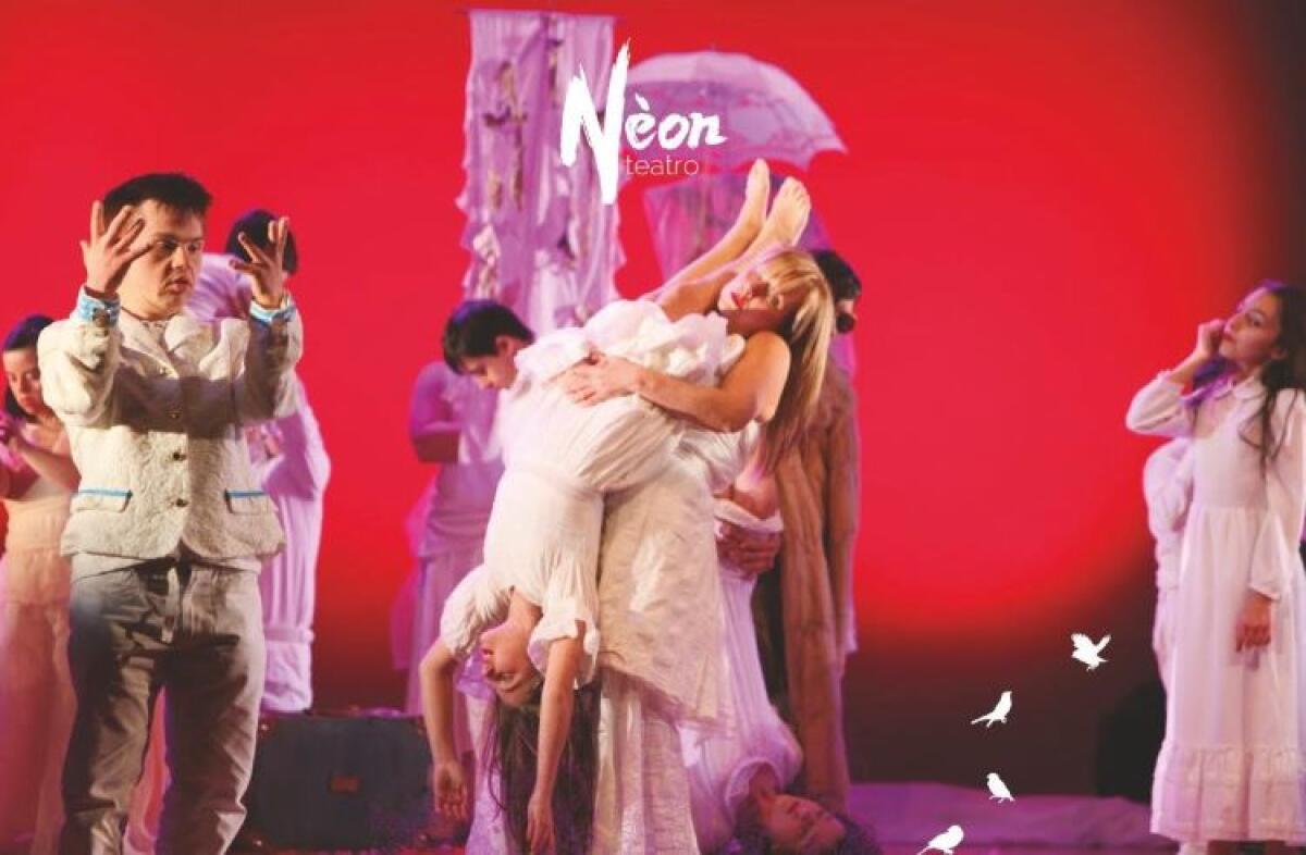 Lo spettacolo "Ciautu"con ragazzi in carrozzina per aiutare la ricerca - 