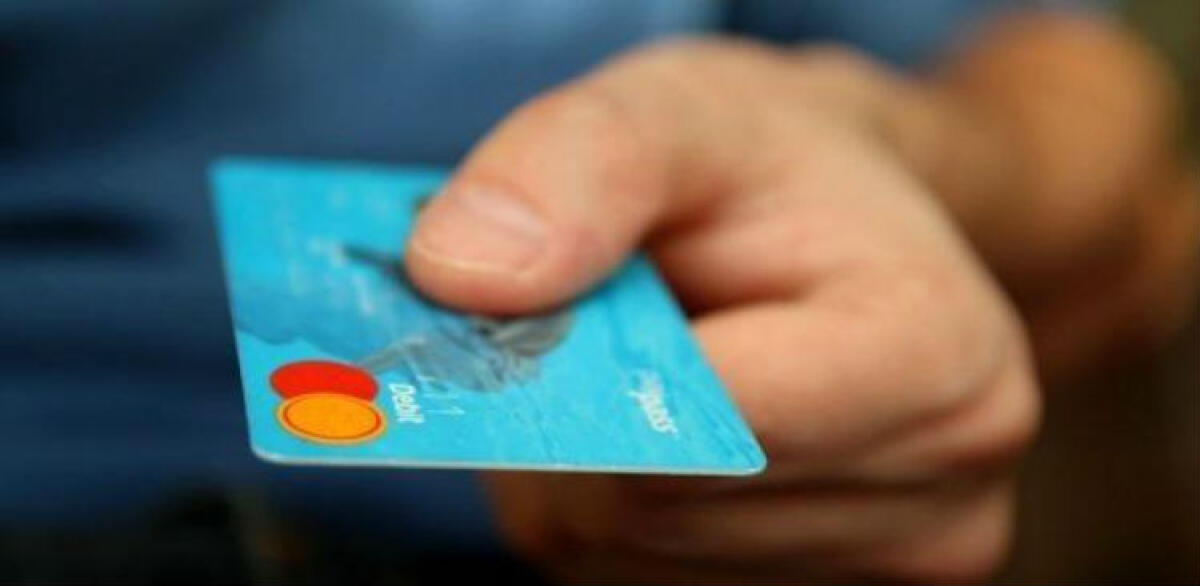 Carta Rei bloccata e niente reddito di cittadinanza, "sono stata truffata": donna si rivolge alla procura - 