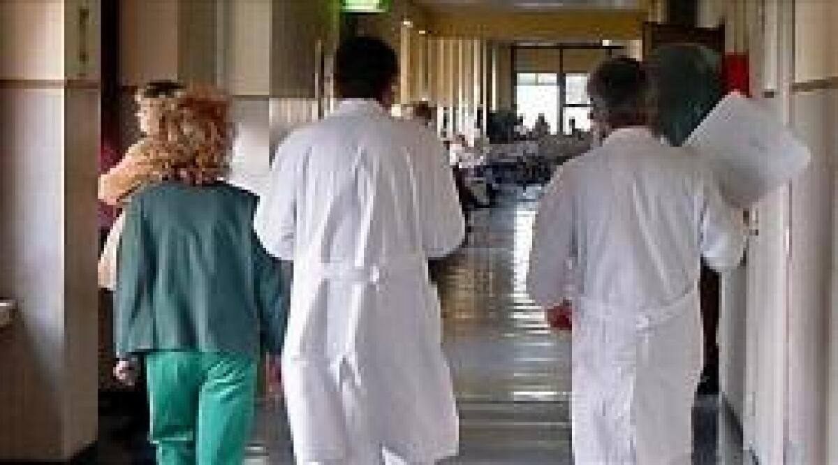 BIMBA FERITA: OPERATA NELLA NOTTE, CONDIZIONI CLINICHE GRAVI - 