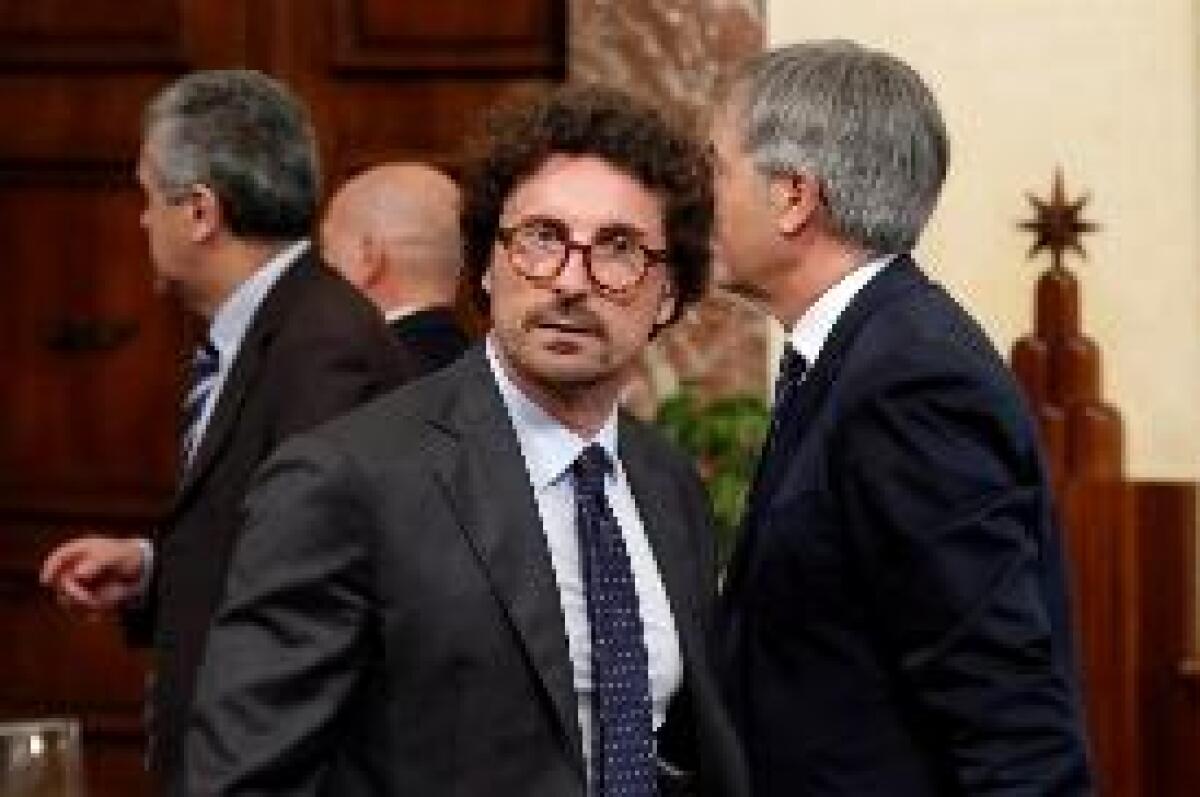 TONINELLI "MI AUGURO SIRI FACCIA PASSO INDIETRO PRIMA DEL CDM" - 