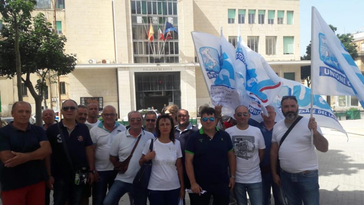 Buste paga da...220 euro, alla Ghelas scatta lo stato di agitazione dichiarato da Ugl - Ugl chiede incontro con sindaco e manager Ghelas