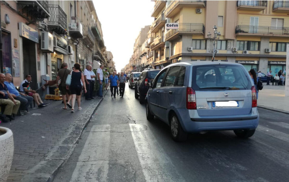 Ztl in centro, cambiano le fasce orarie per zona a traffico limitato in corso Vittorio Emanuele - 