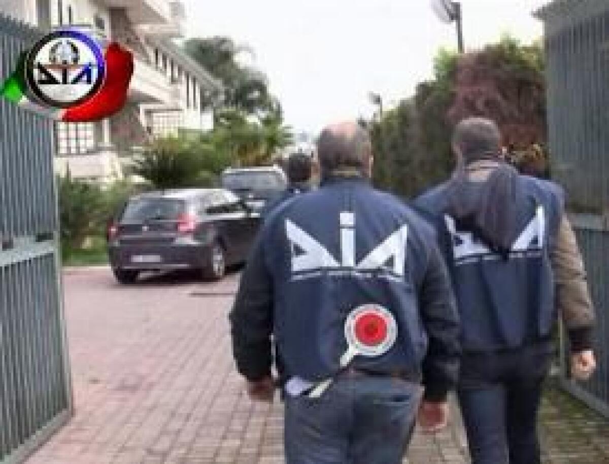 CAMORRA: DIA NAPOLI SEQUESTRA 6 MLN A ESPONENTE CLAN "MALLARDO" - 