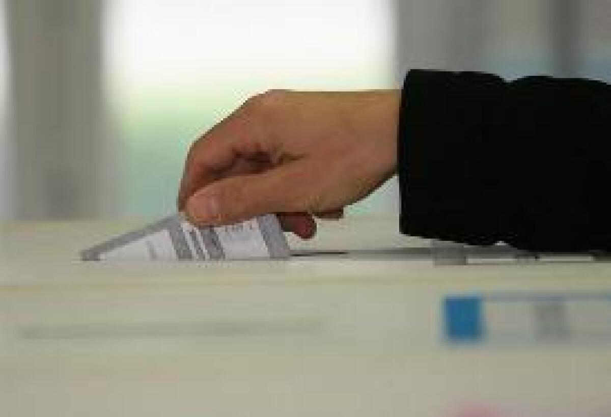 BALLOTTAGGI, CENTRODESTRA E CENTROSINISTRA SI SPARTISCONO LA POSTA - 