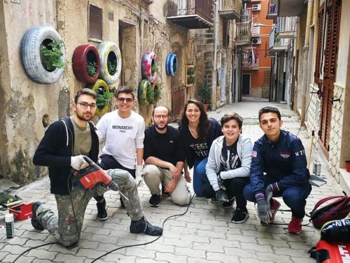 Centinaia di piante aromatiche mediterranee per trasformare Canalazzo - 