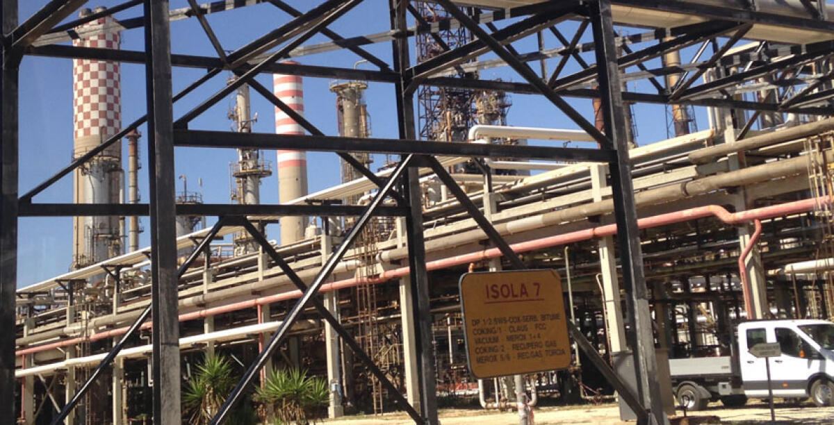 Gli investimenti di Eni, sindacato chimici conferma: "Per base gas sono iniziati primi lavori di scavo" -