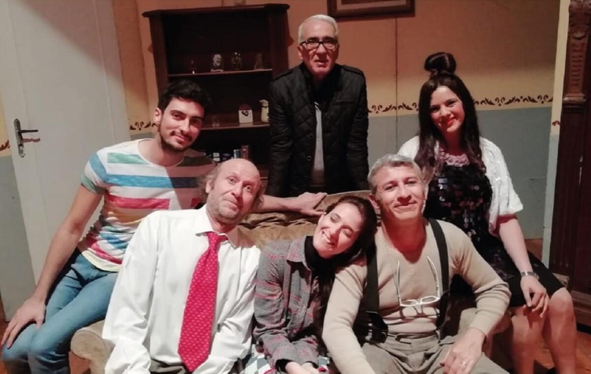 "La vita è come una farsa", sul palco una commedia per la Caritas - 