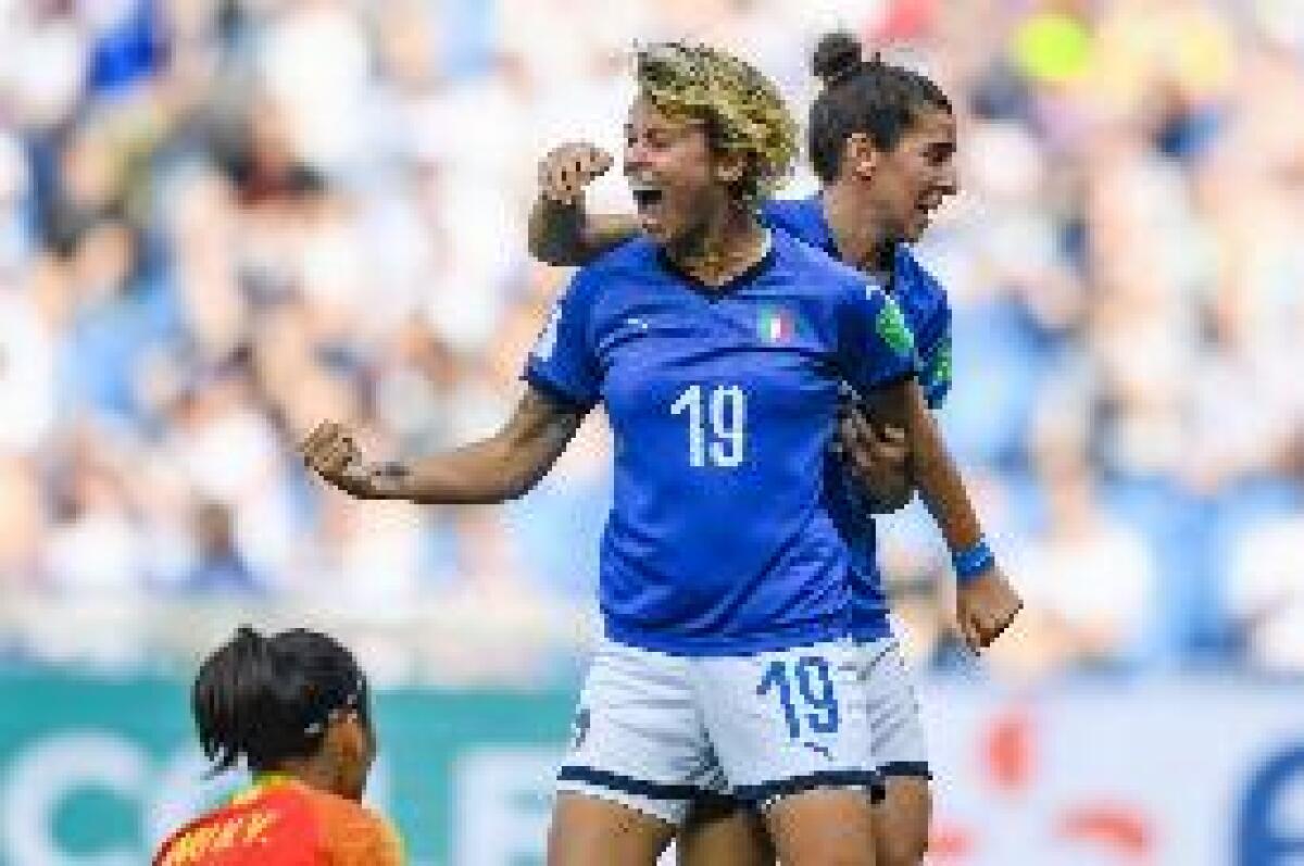 LE AZZURRE STENDONO LA CINA E VOLANO AI QUARTI DI FINALE - 