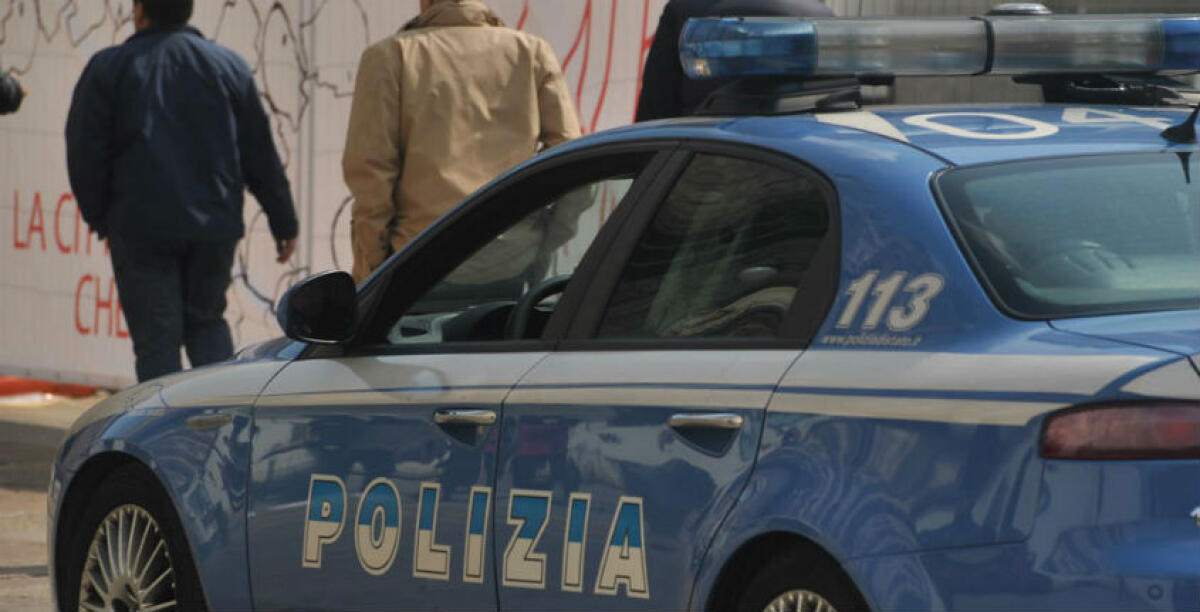 Tentata rapina in un supermercato di Macchitella, poliziotti bloccano uomo: "colpo" sventato - 