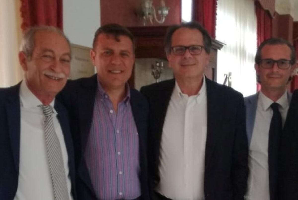 Centristi-Udc è già crisi, Cirignotta e Di Pietro bocciano Scichilone: "Forse già dialoga con Greco" - Prime crepe tra i centristi locali