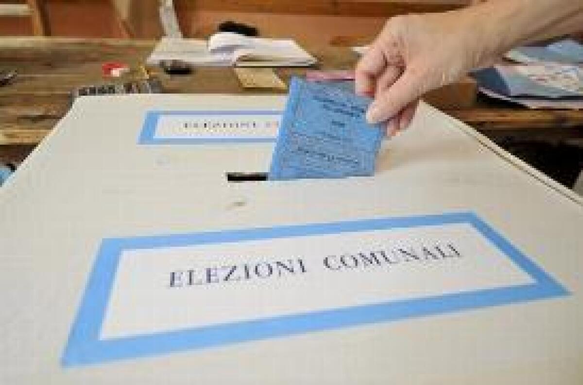 SARDEGNA, DOMENICA 28 COMUNI AL VOTO - 