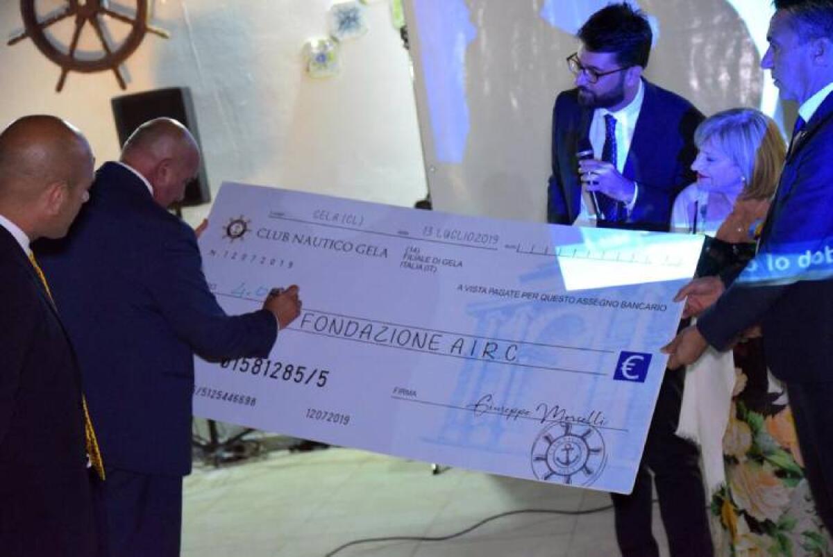 Serata di beneficenza al Club Nautico per l'Airc, raccolti quattromila euro - 