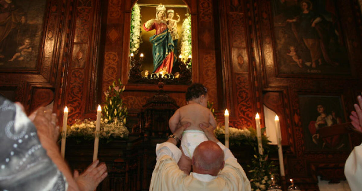 Si rinnova il rito tra fede e folclore della Madonna delle Grazie -