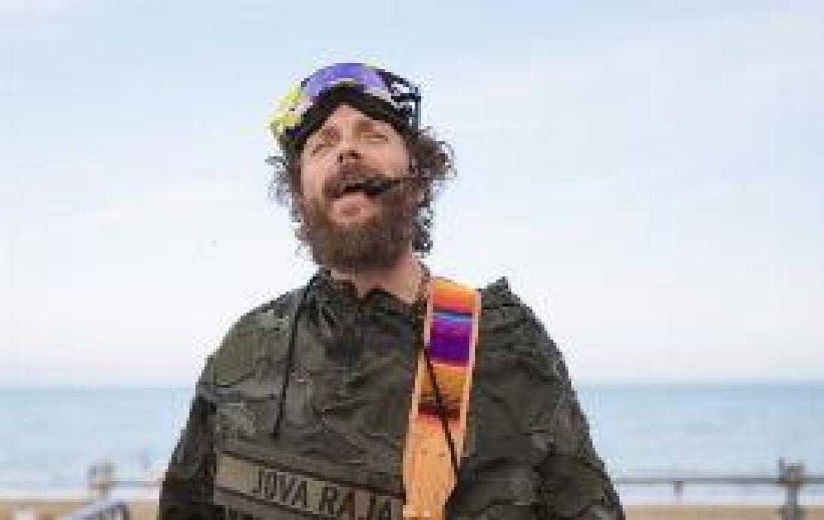 JOVA BEACH PARTY DEBUTTA CON UN SOLD OUT A LIGNANO SABBIADORO - 